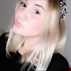 Meet your Posher, Natalie